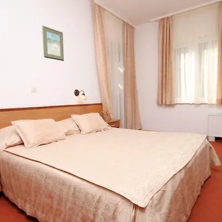 Double Starigrad 3333d Maison d'hôtes 4*